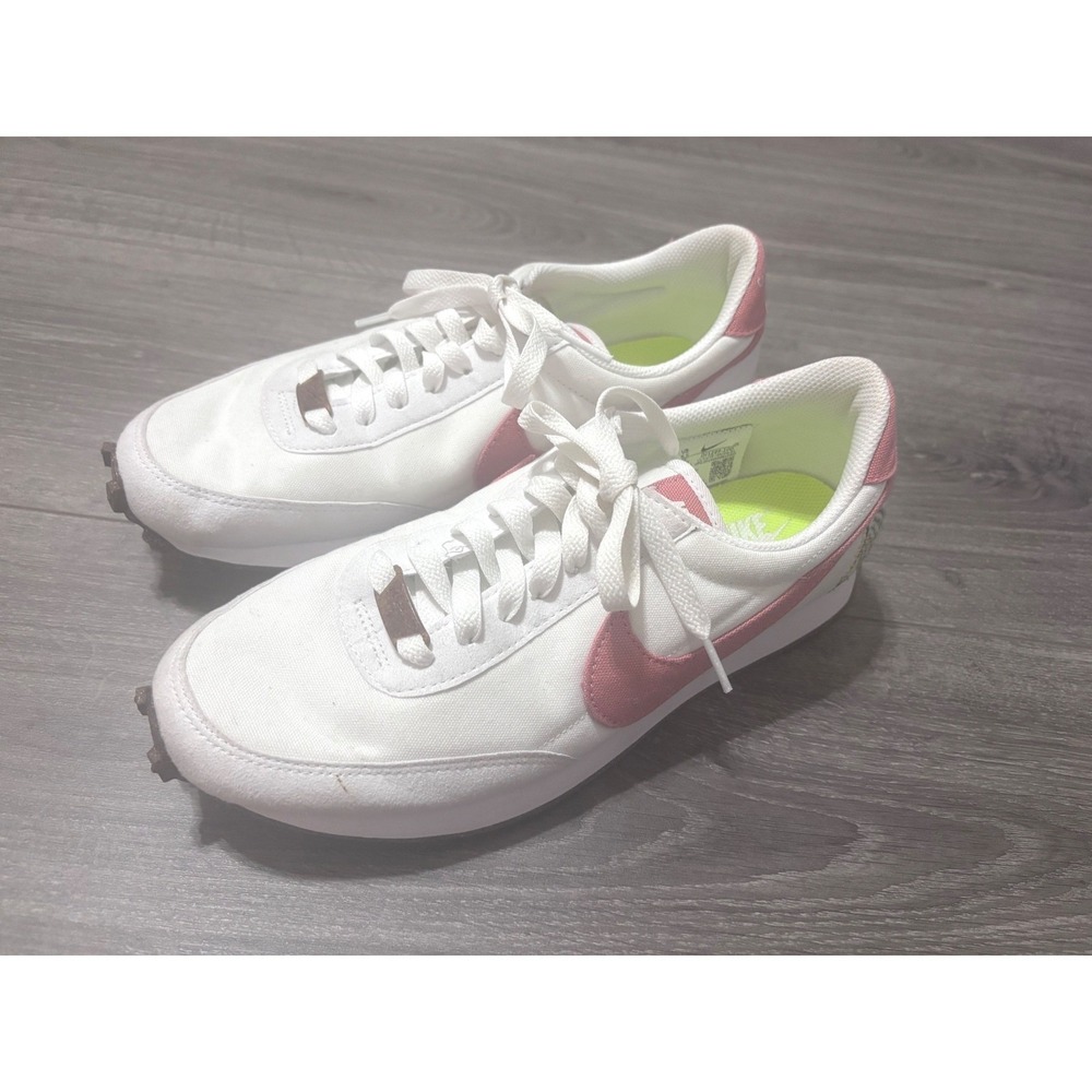 Nike Daybreak Womens 8.5 White‎ Pink Retro Waffle Sole Running Sneakers